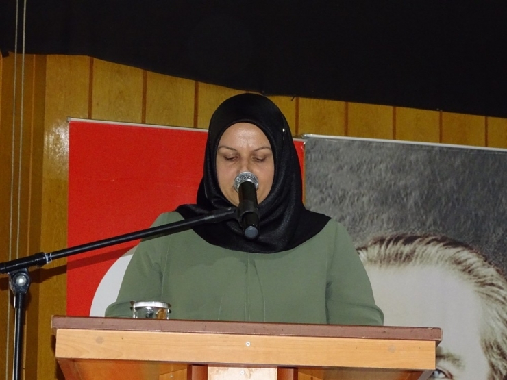 Ak Parti Hisarcık İlçe Kadın Kolları Başkanı Havva Özaydın Güven Tazeledi