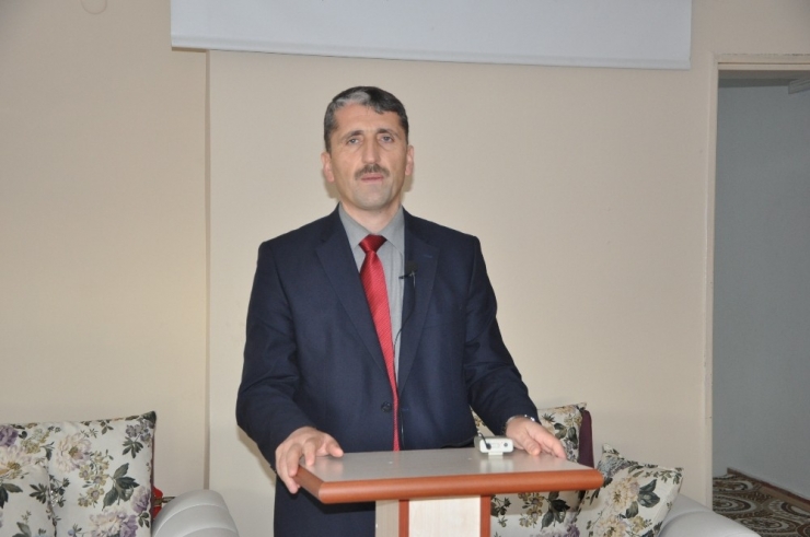 Eğitimlerini Tamamlayıp Hafızlık Belgelerini Aldılar