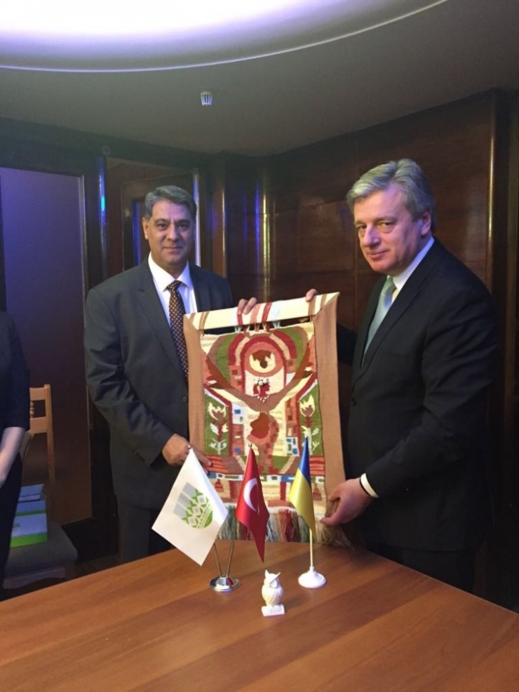 Rektör Polat’tan Ukrayna’ya Hem İade Hem De İş Birliği Ziyareti