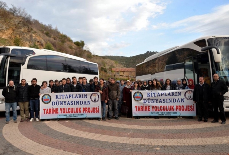 Trabzonlu Öğrencilerin ’’Kitapların Dünyasından Tarihe Yolculuk’’ Projesi Ziyareti