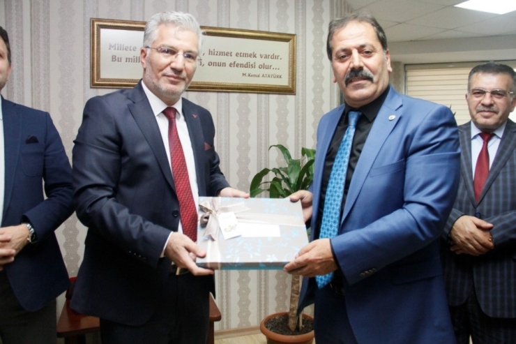 Kedfe ‘Den Başkanvekili Özak’a Ziyaret