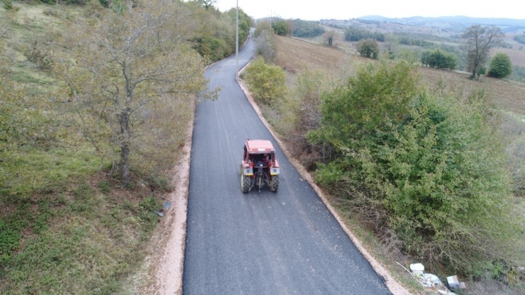 İzmit’te Altı Mahallenin Yolu Yenilendi
