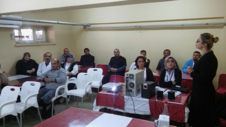 Sağlık Çalışanlarına Yönelik Farkındalık Programı Eğitimleri Tamamlandı