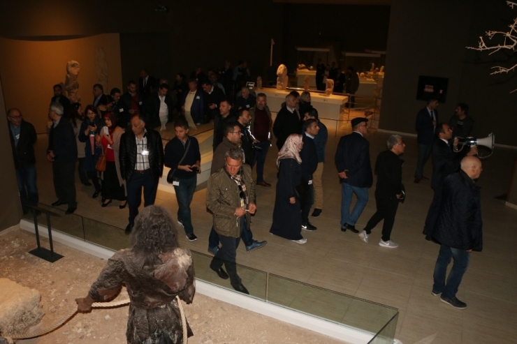 Turizm Acente Temsilcileri Şanlıurfa’da Tarihe Yolculuk Yaptı