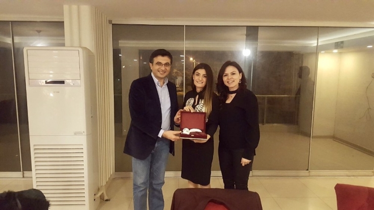 Sarıgöl’de Bayan Hakime Veda Yemeği