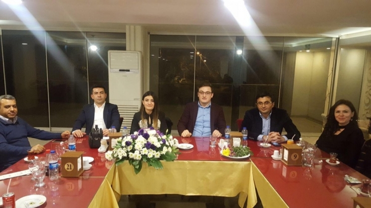 Sarıgöl’de Bayan Hakime Veda Yemeği