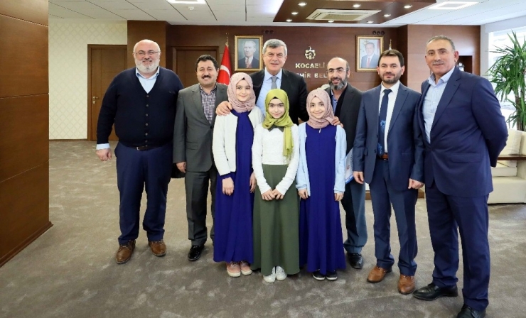 Başkan Karaosmanoğlu, Darıca İlim Yayma Cemiyeti’ni Ağırladı