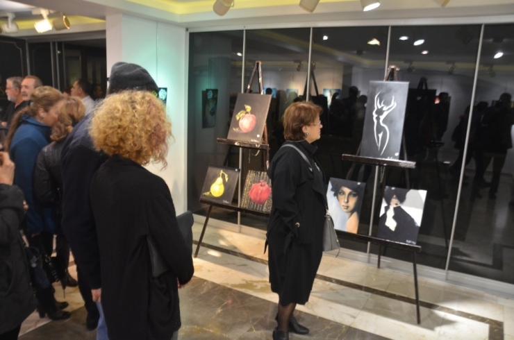 Üç Kuşak Bir Sergi