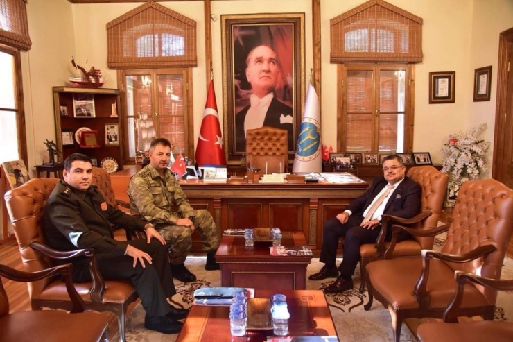 9. Eğitim Alay Komutanı Albay Çömer’den Başkan Yağcı’ya Ziyaretler