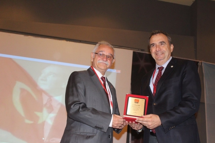 Ayvalık Chp’de Kan Değişimi