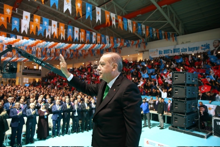 Erdoğan: " Bazı İş Adamlarının Varlıklarını Yurt Dışına Kaçırma Gibi Gayretleri Olduğunu Duyuyorum"