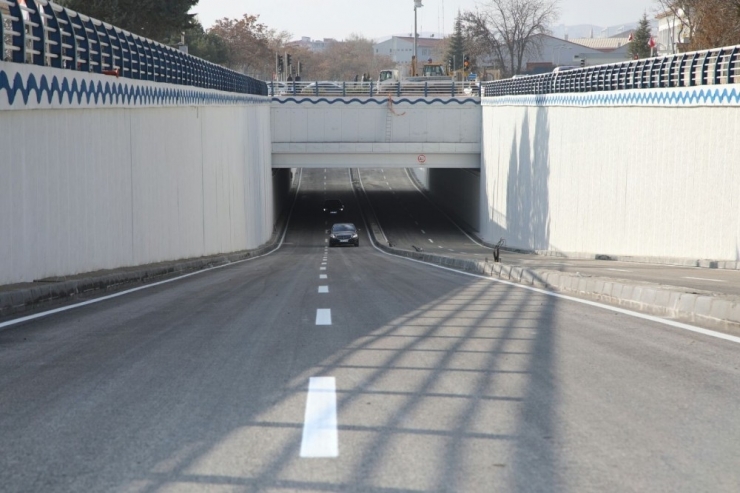 İstasyon Kavşağı Altgeçidi Açıldı