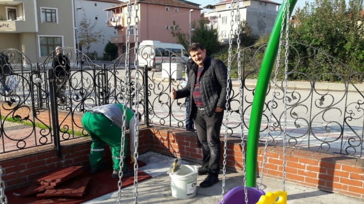 İzmit’te Parklardaki Spor Sahaları Onarıldı