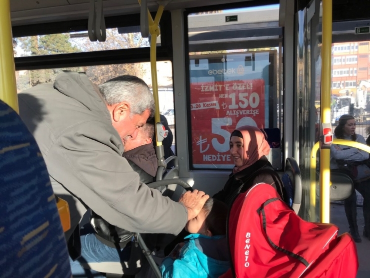 Karaosmanoğlu Belediye Otobüsünde