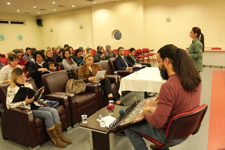 Bu Koronun Üyeleri Doktor, Hemşire Ve Sağlık Çalışanları