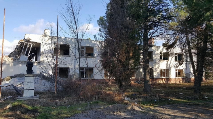 Pazaryeri’ne Yapılacak Olan Gençlik Merkezi’nin Çalışmalarına Başlandı