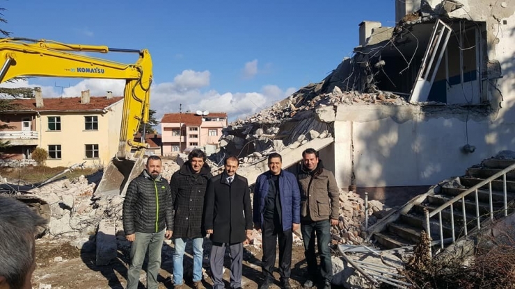 Pazaryeri’ne Yapılacak Olan Gençlik Merkezi’nin Çalışmalarına Başlandı