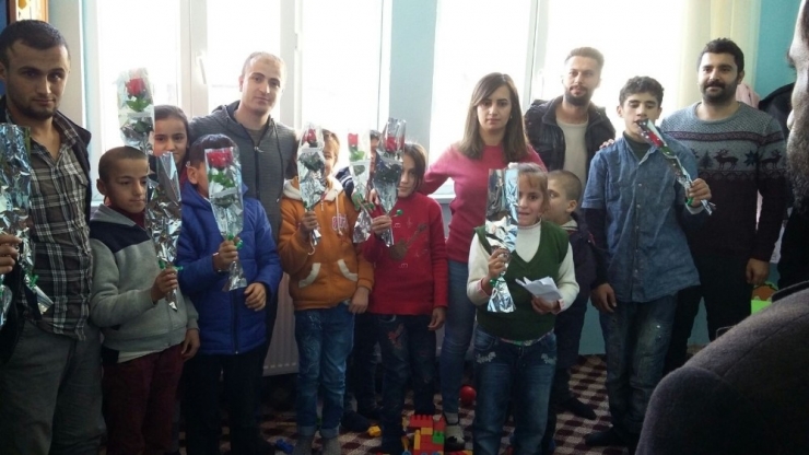 Ak Parti’den Engellilere Destek