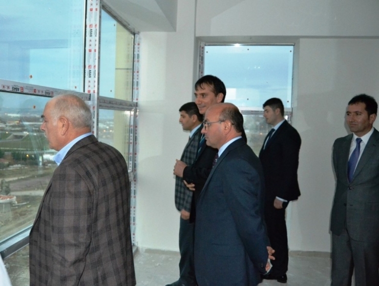 Altınova Kız Öğrenci Yurdu, Bitme Aşamasında