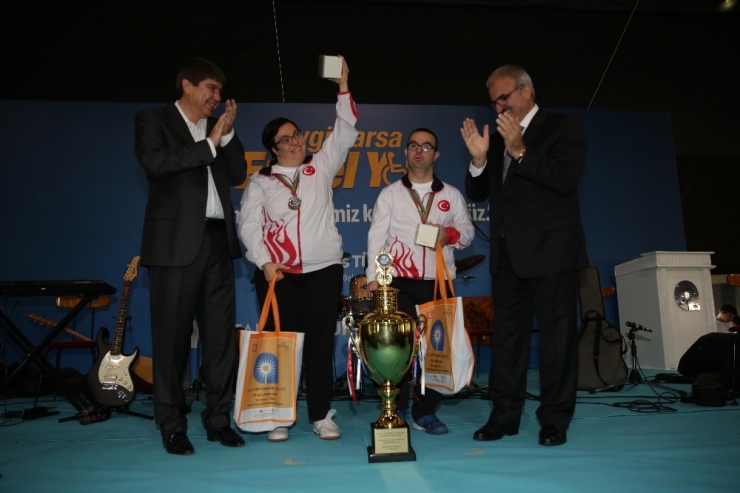 Menderes Türel: “Engelsiz Antalya İçin Çalışıyoruz”