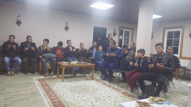 “Gençlerle Başbaşa” Konferansları İle Bilinçlenecek