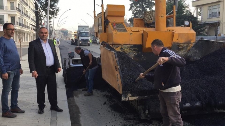 Düzce’de Asfalt Çalışmaları Sürüyor