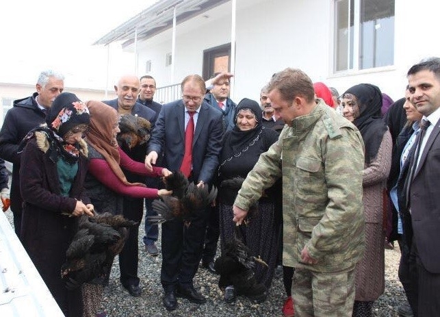 5 Kadın, Kaymakamlık Desteği İle Yumurta Tavukçuluğuna Başladı
