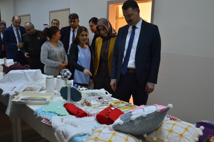 Görme Engelli Öğretmen Dağ: “Engelli Değil Engelleneniz”