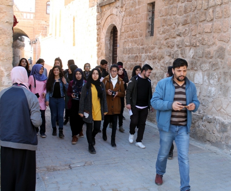 Midyat Emniyetinden 80 Öğrenciye Kurs