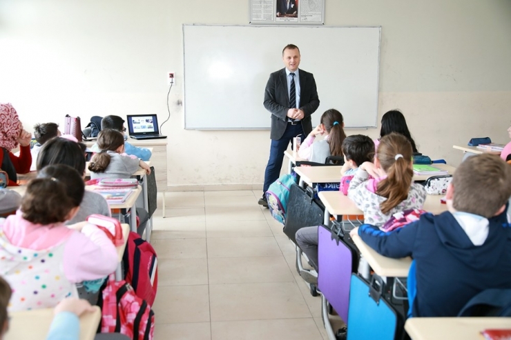 Öğrencilere ‘Bilinçli Su Kullanımı’ Eğimleri Devam Ediyor
