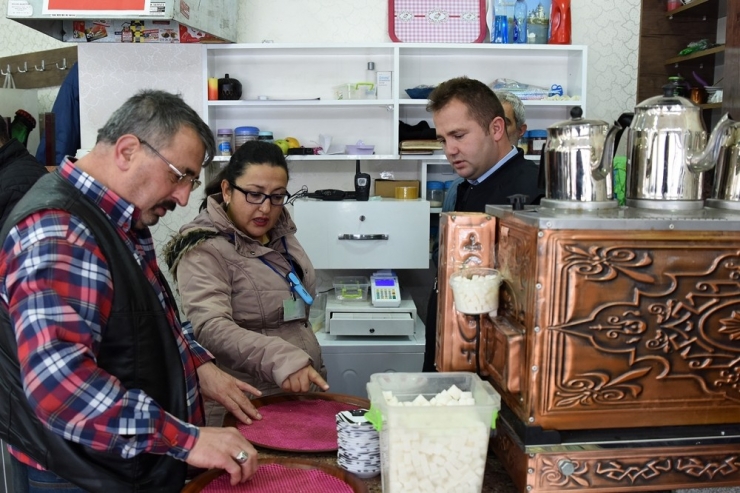 Tepebaşı’ndaki 145 Kahvehane Ve Çay Salonu Denetlendi