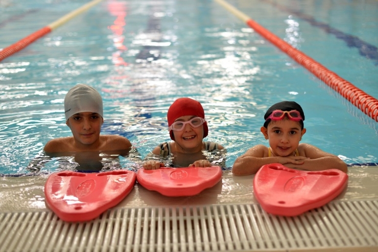 Bu Havuzda Engel Yok