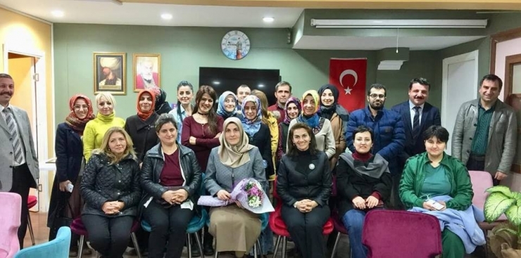 İlahiyatçı Uyanık, “Ailelerin “Edep Ve Haya” Diye Hassasiyetleri Olmalı”