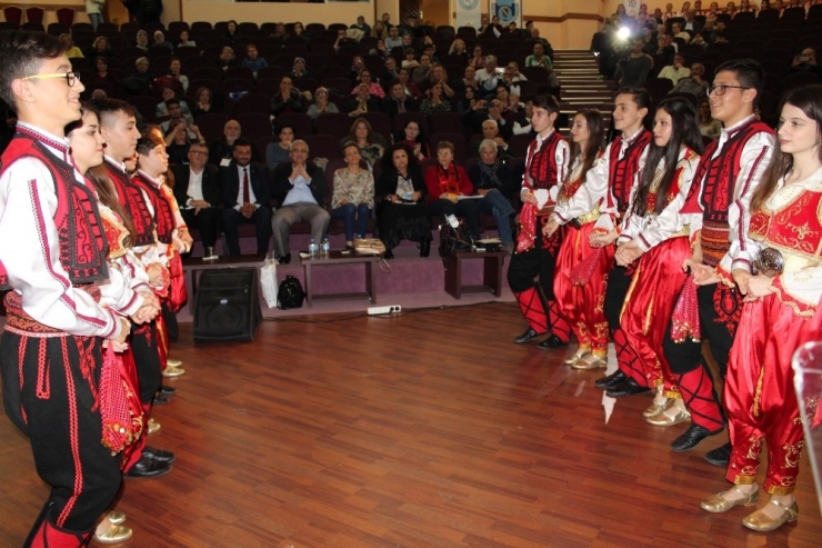 Manisa’da Balkan Ezgileri Yükseldi