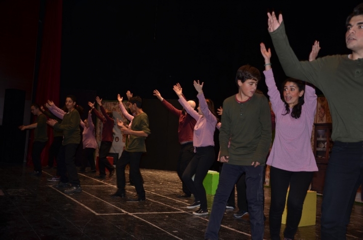 12’nci Uluslararası Bilecik Tiyatro Festivali Engel Tanımadı