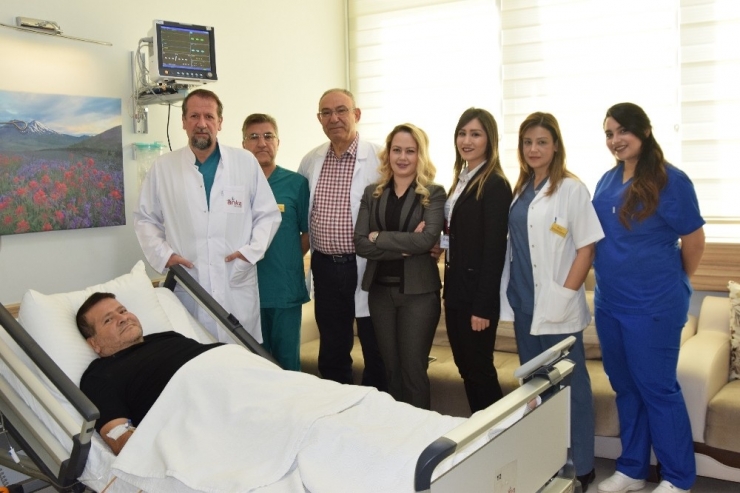 Anka’da Diyabete Ameliyatlı Çözüm