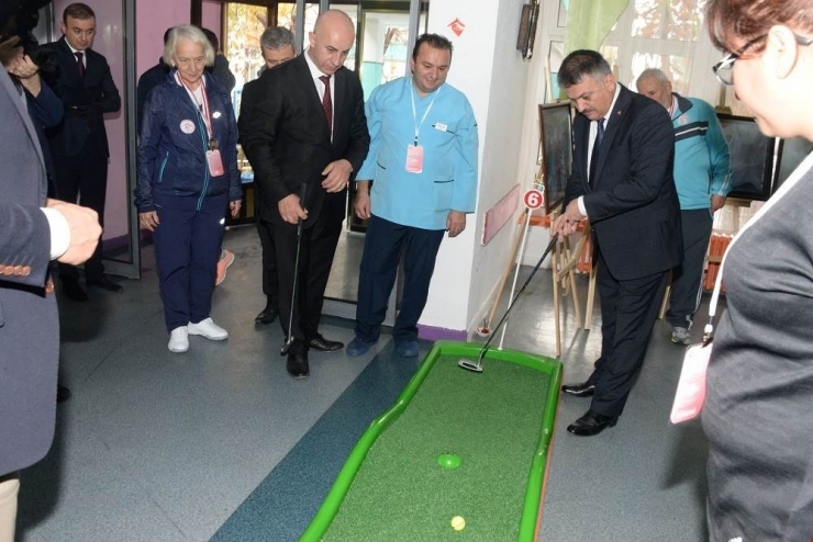Huzurevinde Bocce Ve Golf Turnuvası Yapıldı