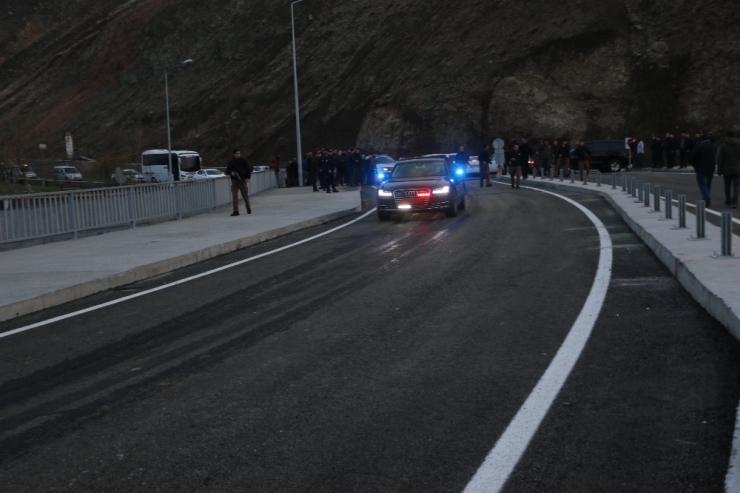 Bingöl’de Selden Yıkılan Köprü Trafiğe Açıldı