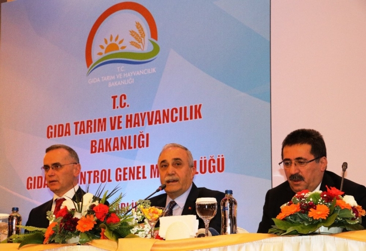 Bakan, Basına Kapalı Toplantıyı Açıp Açıkladı