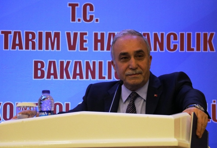 Bakan, Basına Kapalı Toplantıyı Açıp Açıkladı