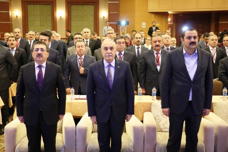 Bakan, Basına Kapalı Toplantıyı Açıp Açıkladı