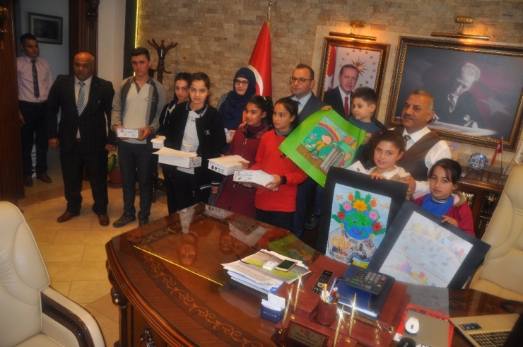 Temizlik Kampanyasında Dereceye Giren Öğrenciler Ödüllendirildi