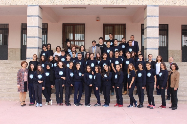 İzmir’de Mesleki Eğitime Hugo Boss Desteği