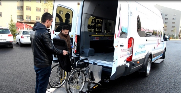 Palandöken Belediyesi Engelliler İçin Özel Araç Aldı