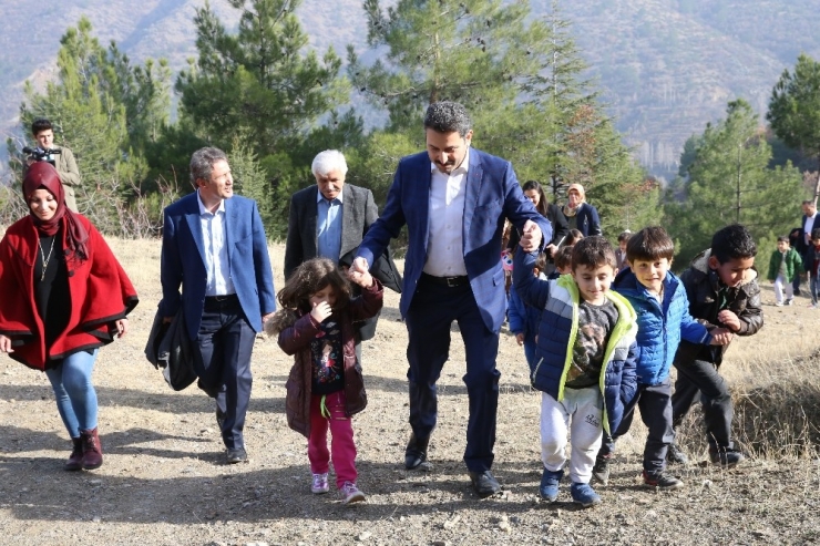 Başkan Eroğlu’ndan Minik Adımlar