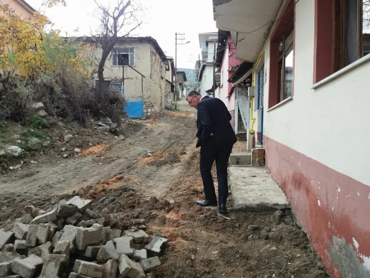 Vezirhan Belediyesi Parke Çalışmalarını Sürdürüyor