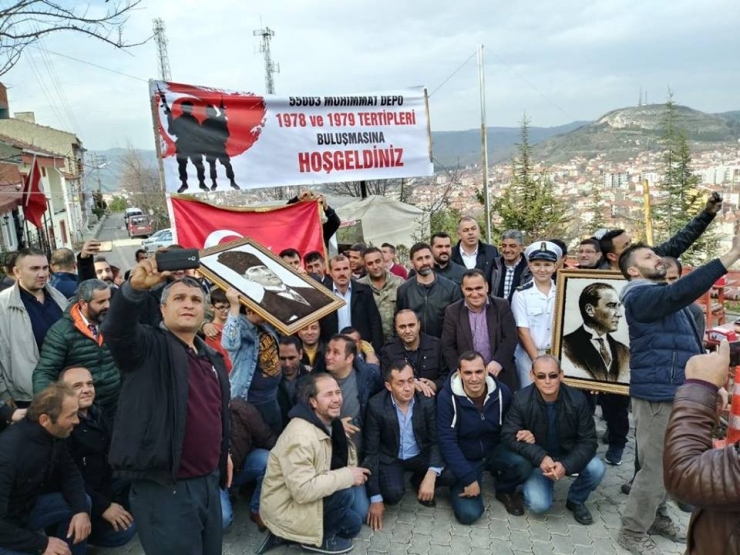 17 Yıl Sonra Aynı Bölükte Buluştular