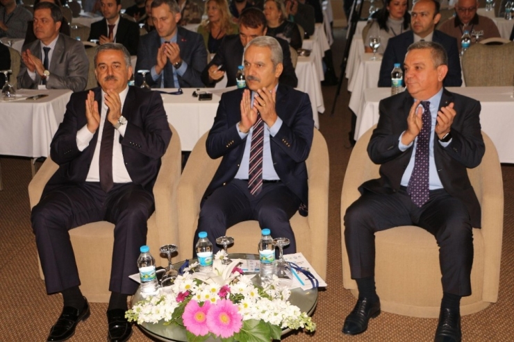 5. Ulusal Deniz Kaplumbağaları Sempozyumu Kuşadası’nda Başladı