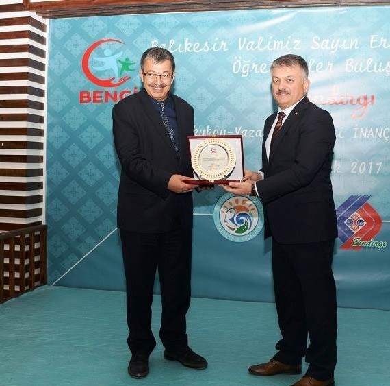 Hayati İnanç, Sındırgı’da Öğretmenlerle Buluştu