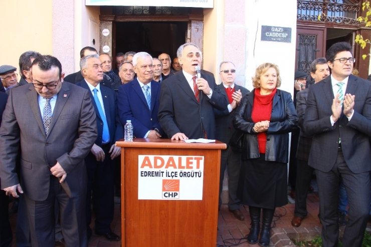 Edremit Chp İlçe Başkanlığı İçin İkinci Aday Tayfun Gerkuş Oldu